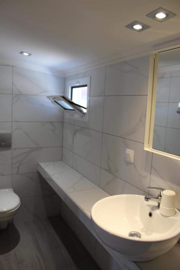 Anthia House Apartment Sarti Ngoại thất bức ảnh
